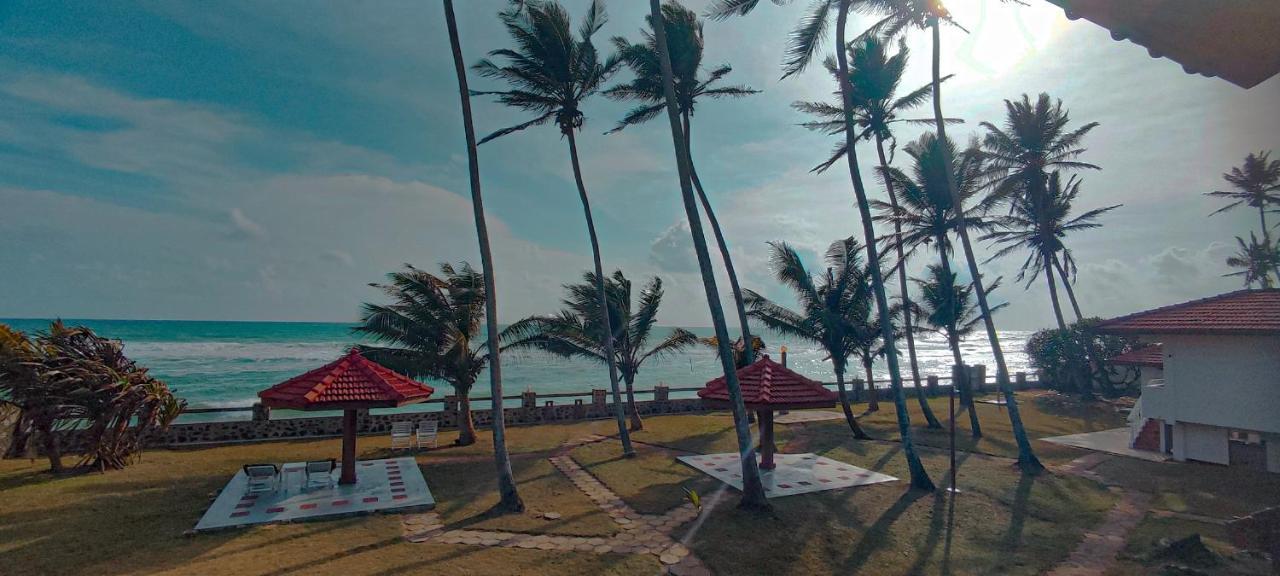 Nu-Vin Beach Hotel Ahangama Kültér fotó