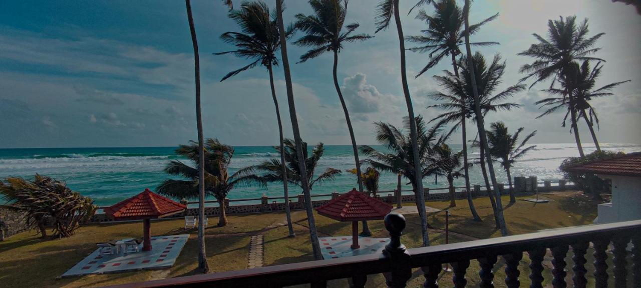 Nu-Vin Beach Hotel Ahangama Kültér fotó