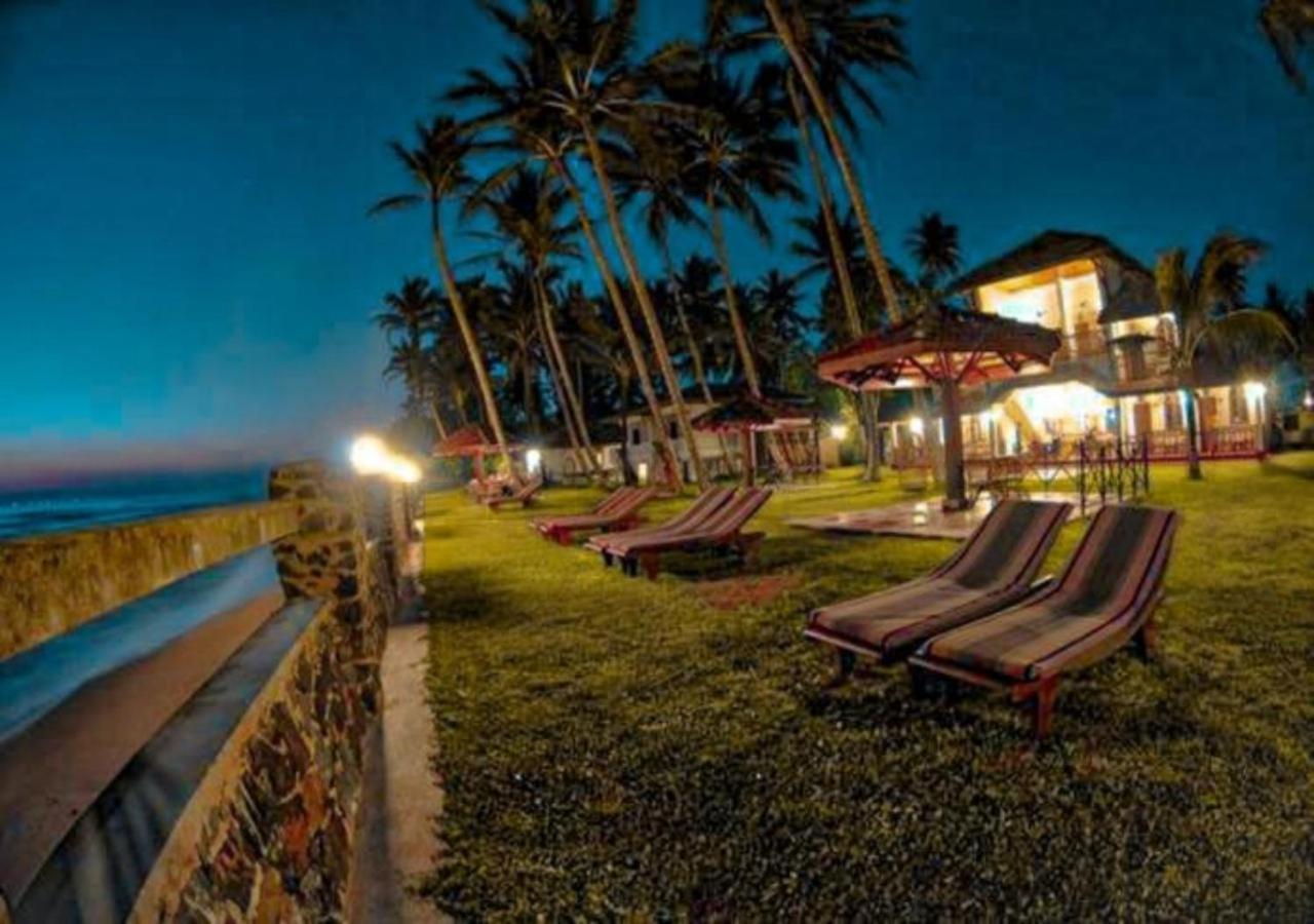 Nu-Vin Beach Hotel Ahangama Kültér fotó