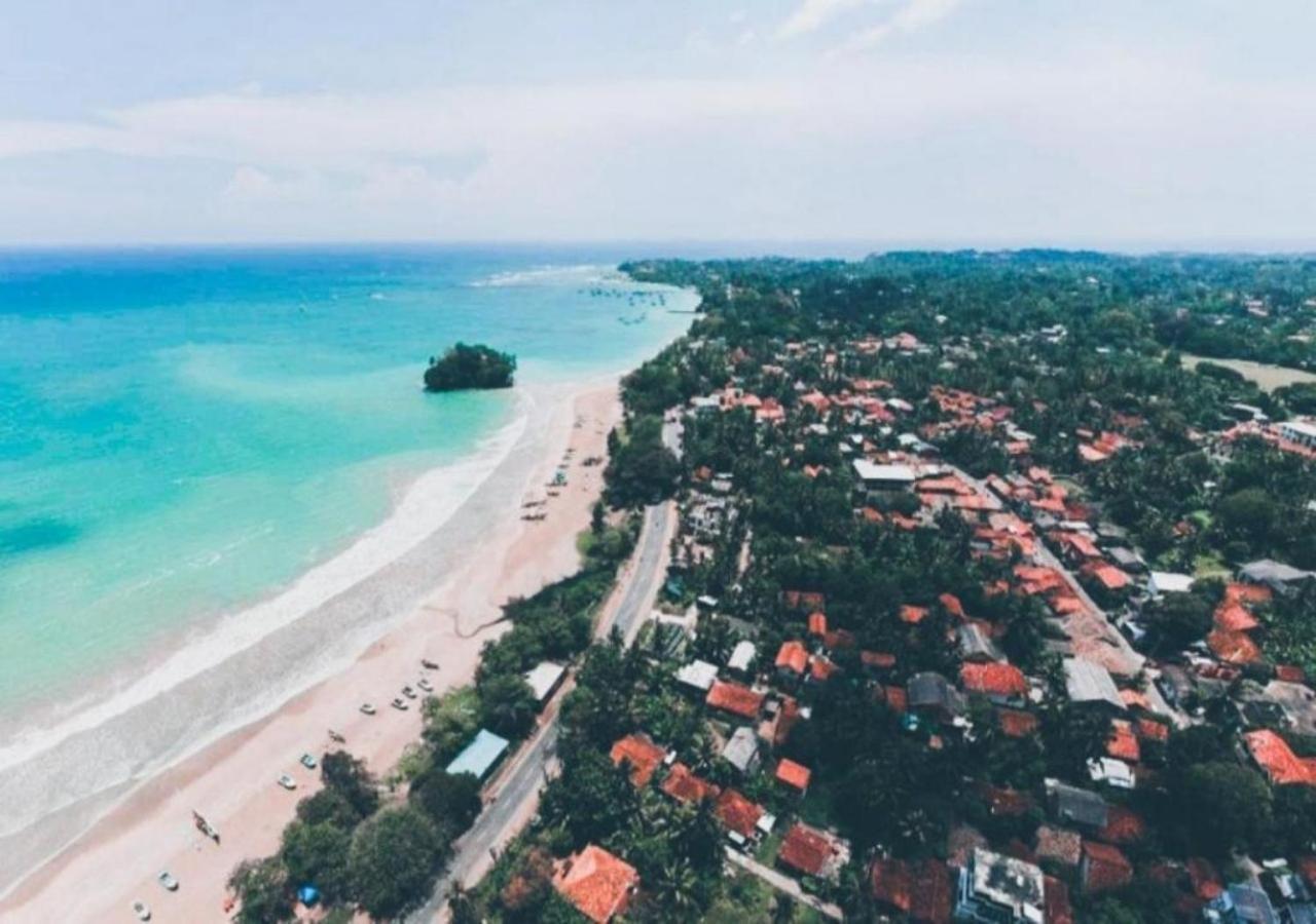 Nu-Vin Beach Hotel Ahangama Kültér fotó