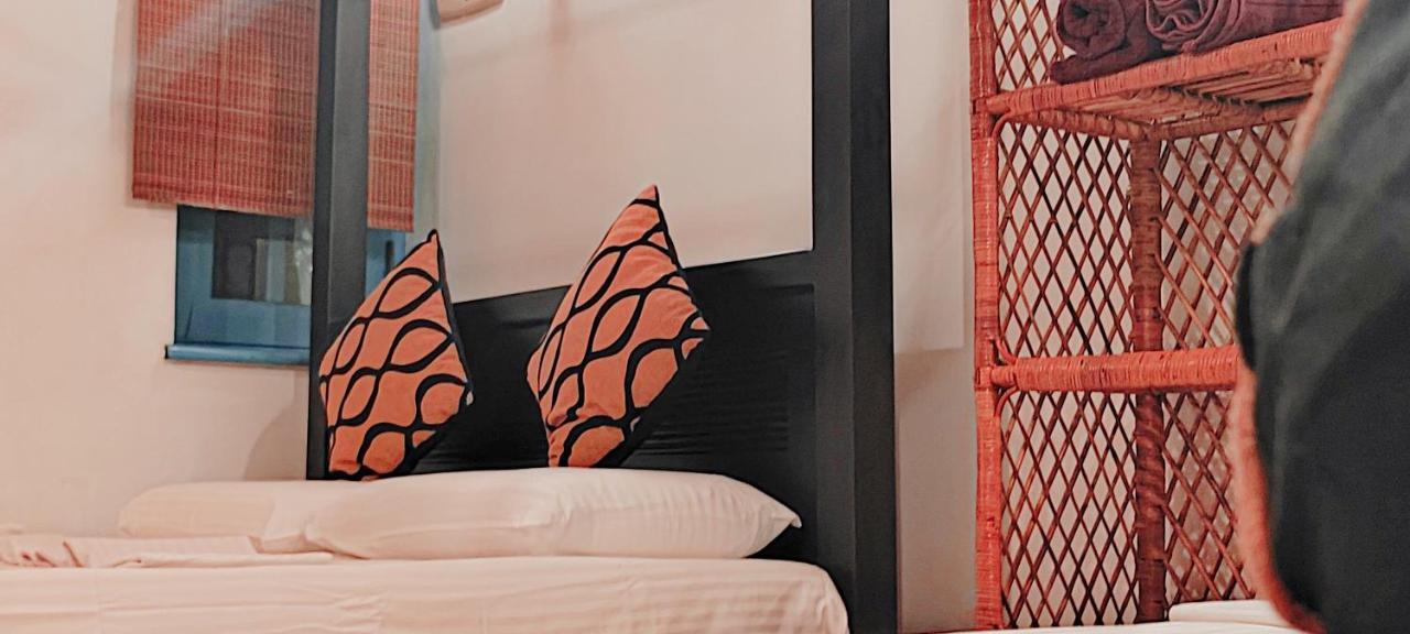 Nu-Vin Beach Hotel Ahangama Kültér fotó