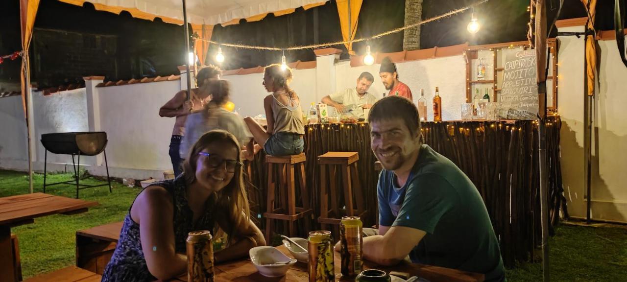 Nu-Vin Beach Hotel Ahangama Kültér fotó
