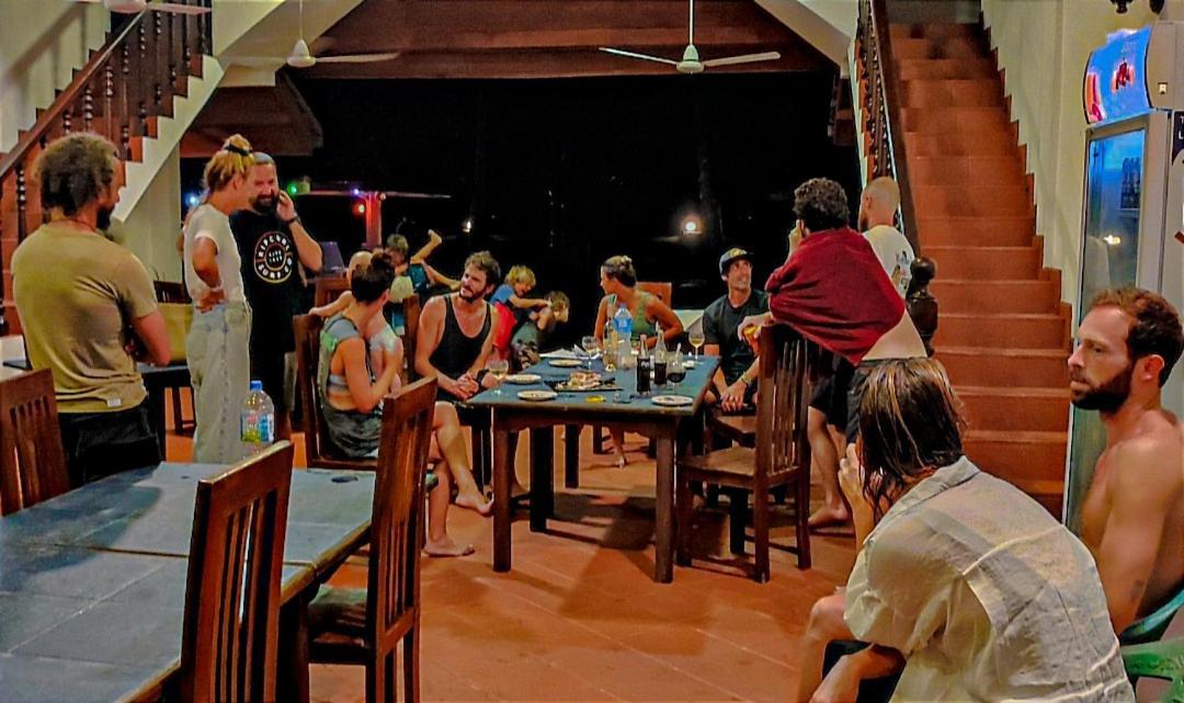 Nu-Vin Beach Hotel Ahangama Kültér fotó
